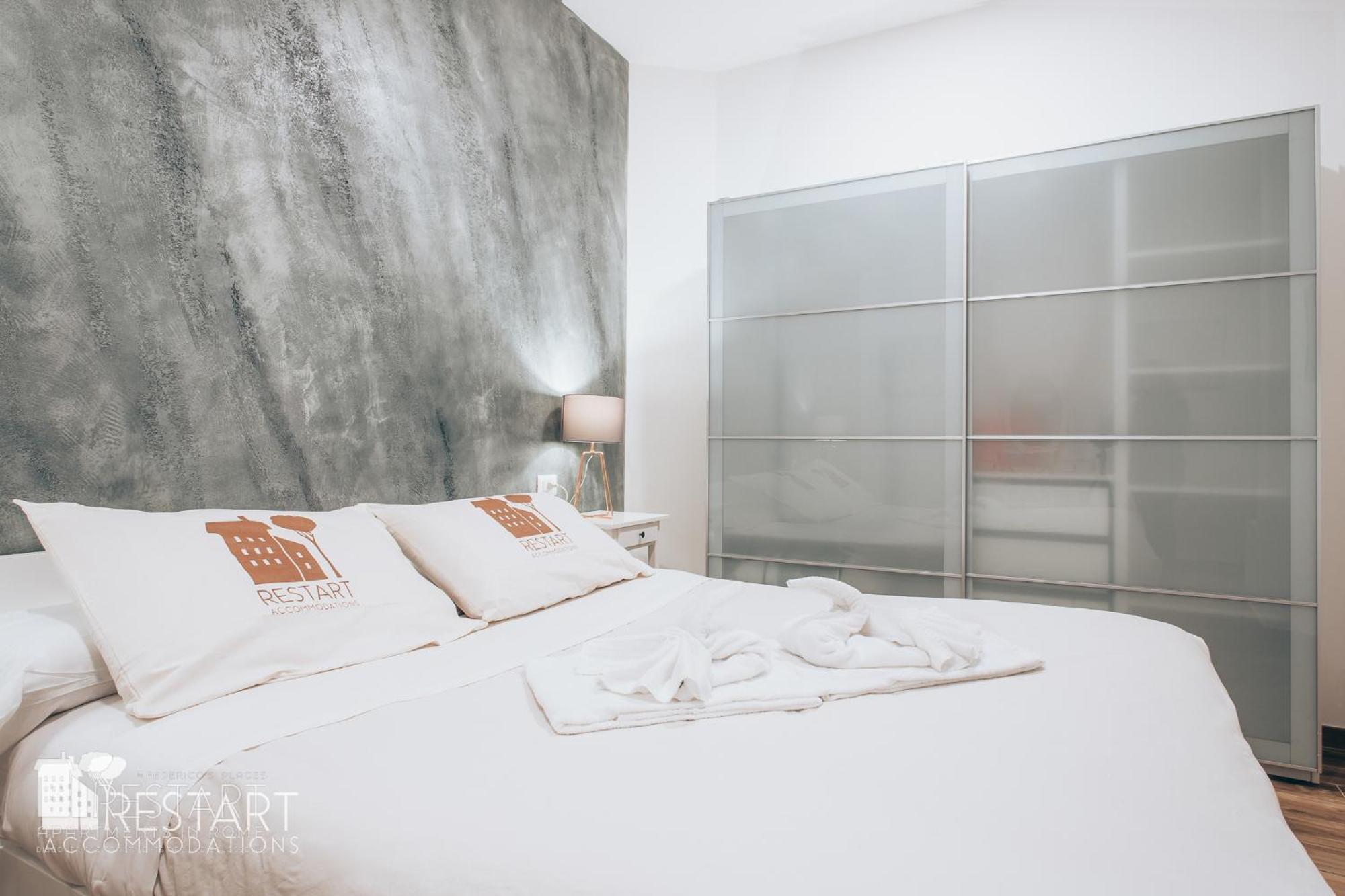 Restart Accommodations Aldobrandini E Sciarra Rome Bagian luar foto
