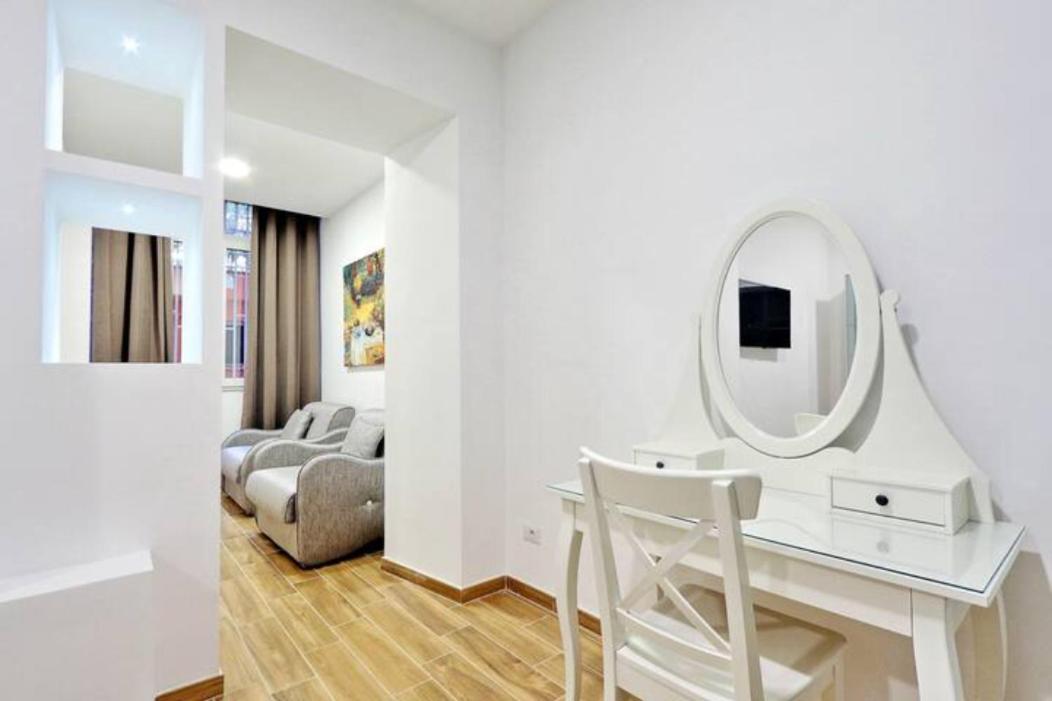 Restart Accommodations Aldobrandini E Sciarra Rome Bagian luar foto