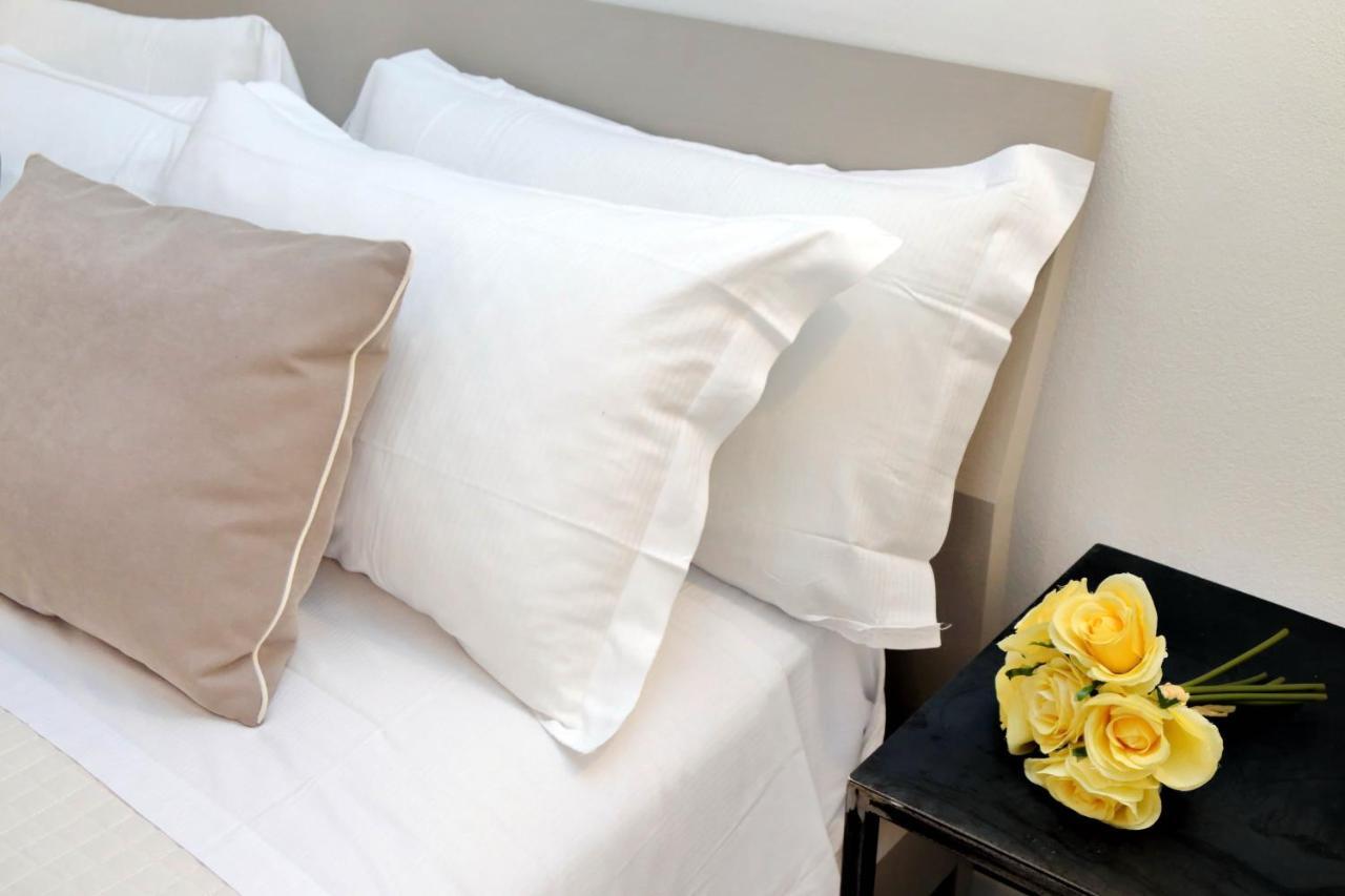 Restart Accommodations Aldobrandini E Sciarra Rome Bagian luar foto