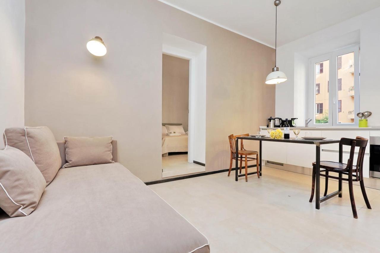 Restart Accommodations Aldobrandini E Sciarra Rome Bagian luar foto