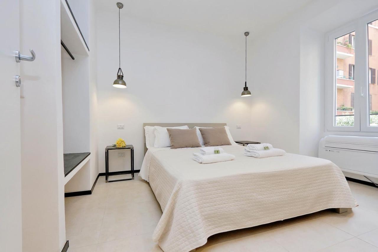 Restart Accommodations Aldobrandini E Sciarra Rome Bagian luar foto