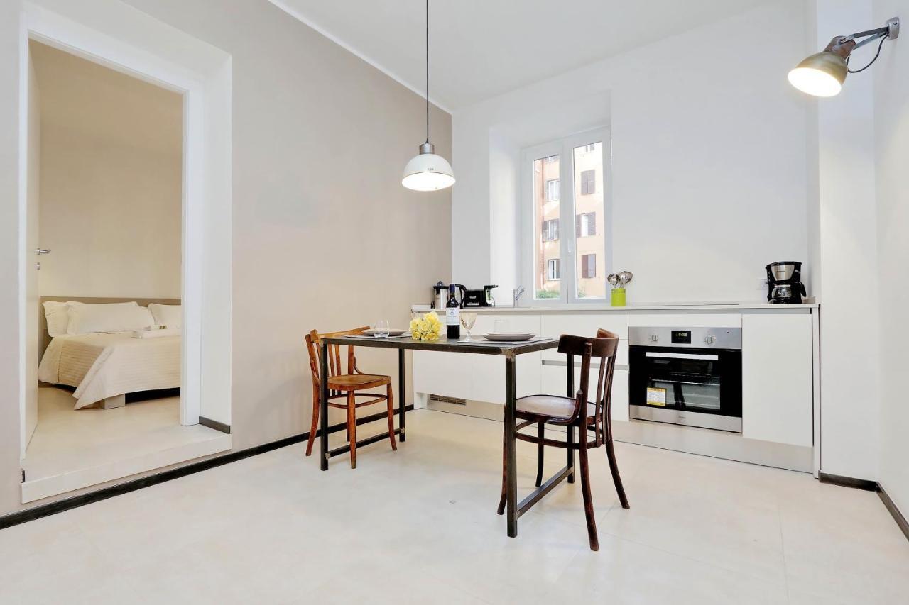 Restart Accommodations Aldobrandini E Sciarra Rome Bagian luar foto