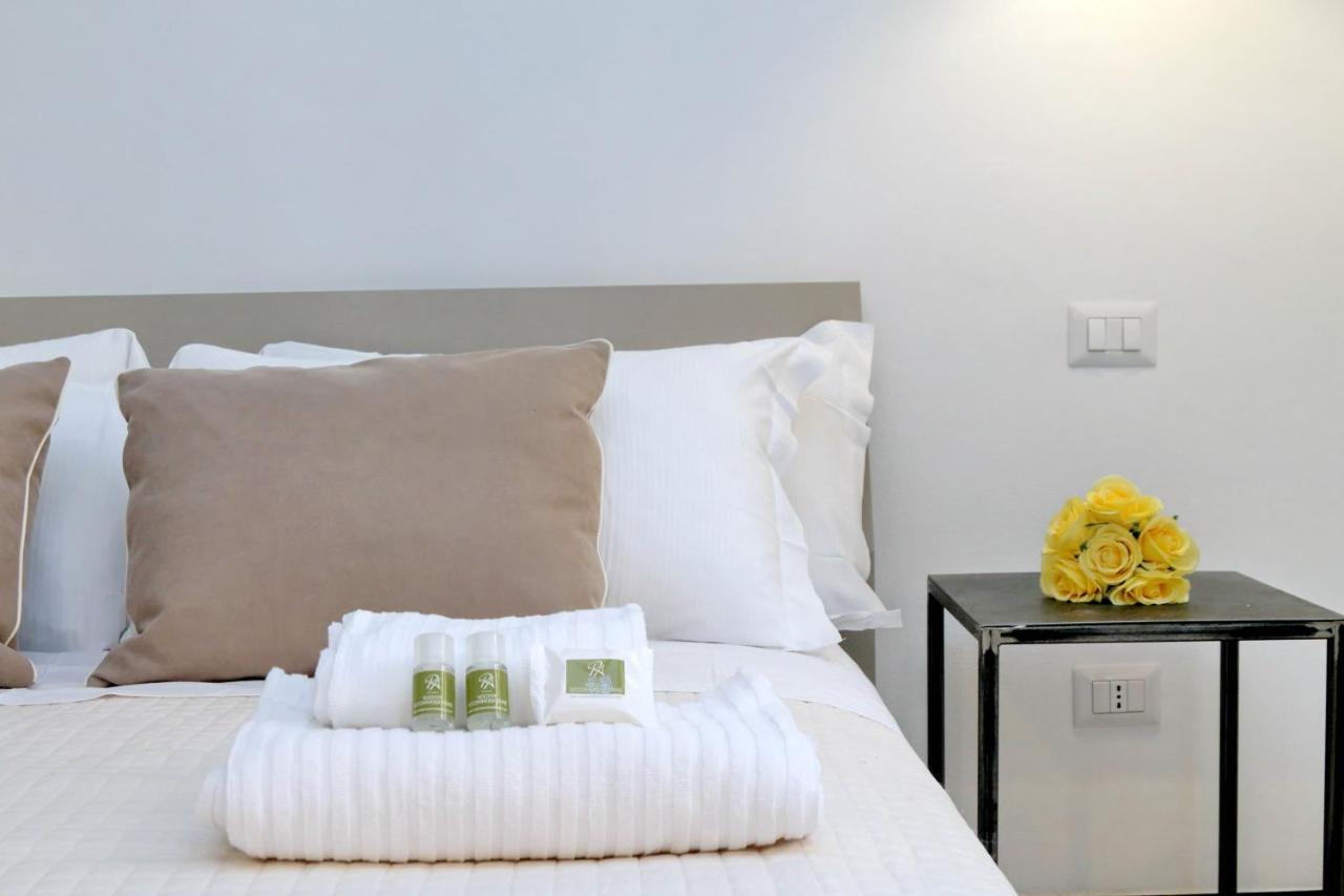 Restart Accommodations Aldobrandini E Sciarra Rome Bagian luar foto